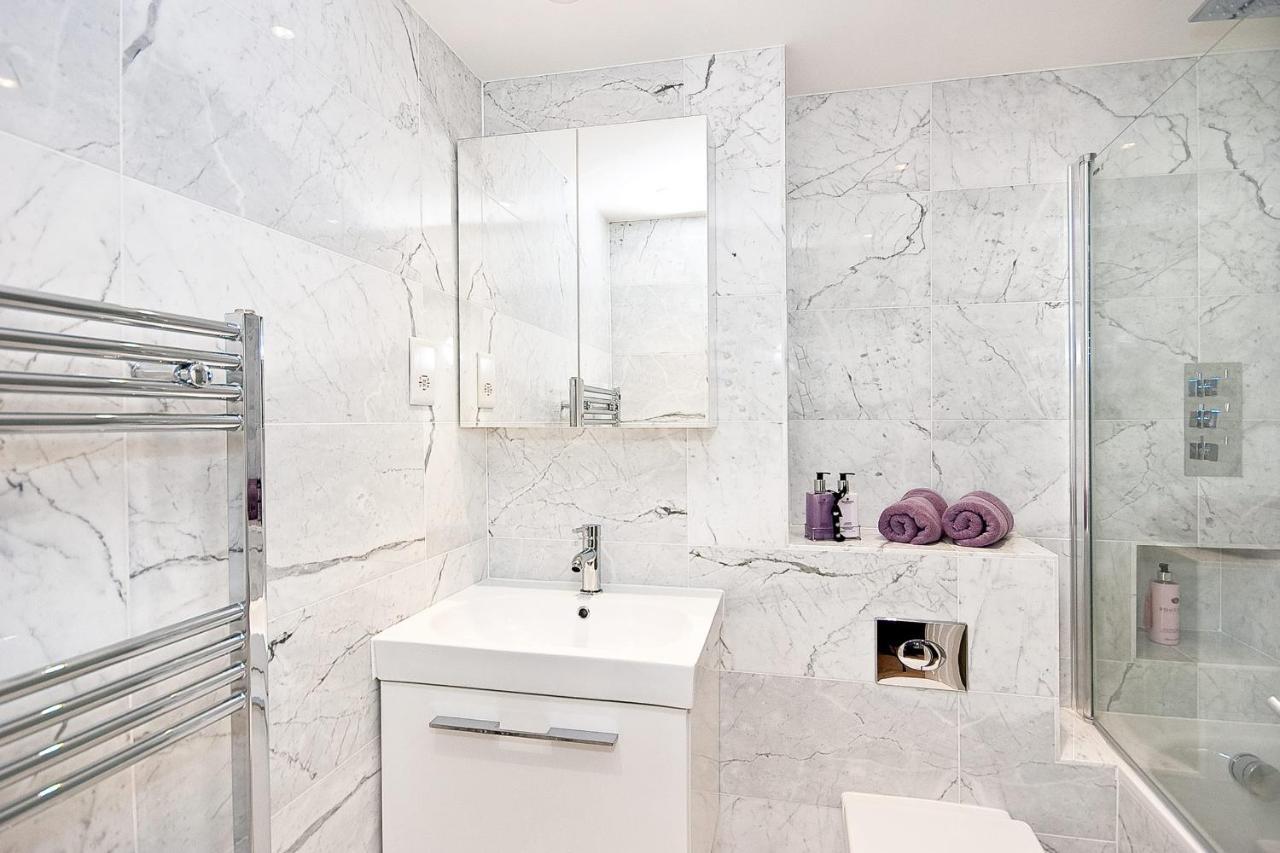 Stunning 2-Bedroom-Hosted By Sweetstay Londres Exterior foto